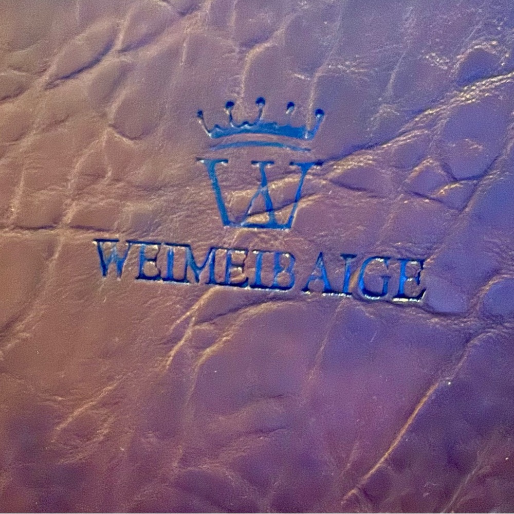 Elegant Brown Braided-Handle Leather Tote - Picture 3 of 8